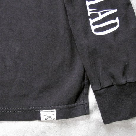 Guitar Female Leg Pigmento Dye L/S TEE