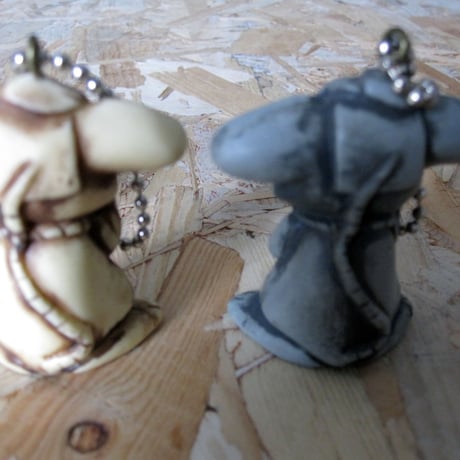 Beckoning Rat KEYCHAIN