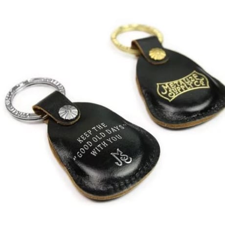 Retro style leather case Keychain