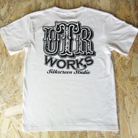U.T.R.works LOGO TEE