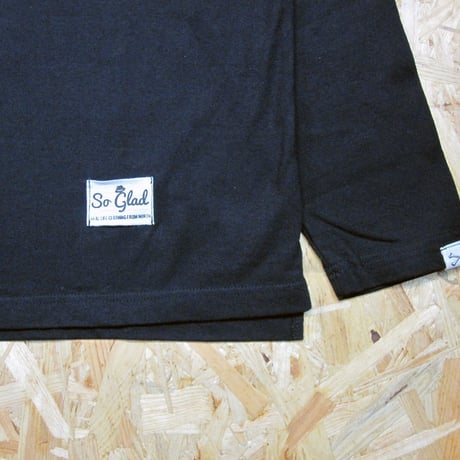So Glad  L/S Pocket TEE BLK