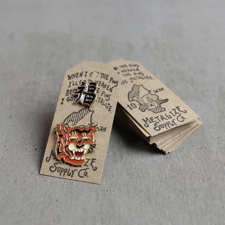 "ROARING TIGER" Pin Set