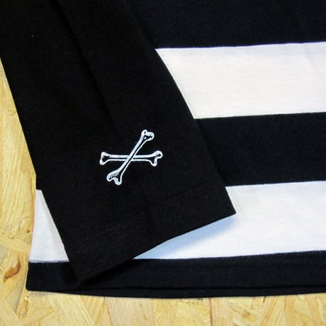 Slave Border L/S TEE B