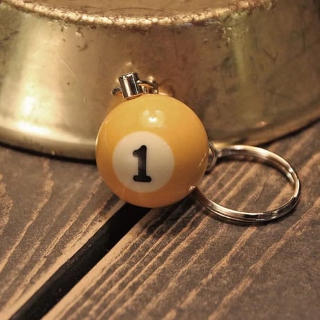 8 Ball Keyching