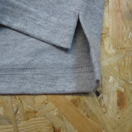 So Glad  L/S Pocket TEE Gray