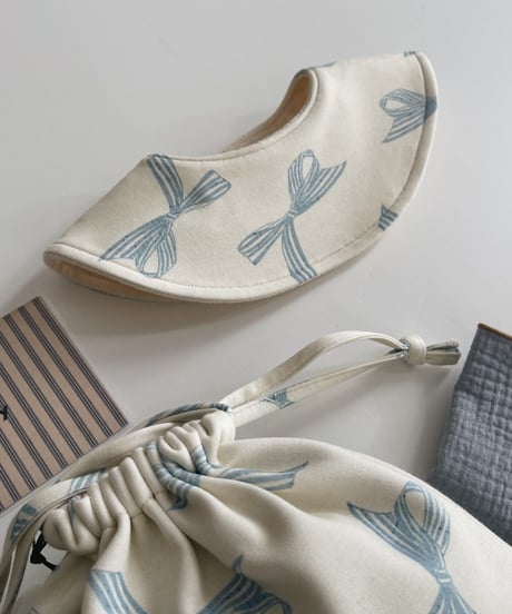 Organic cotton baby bib/ Ribbons/blue