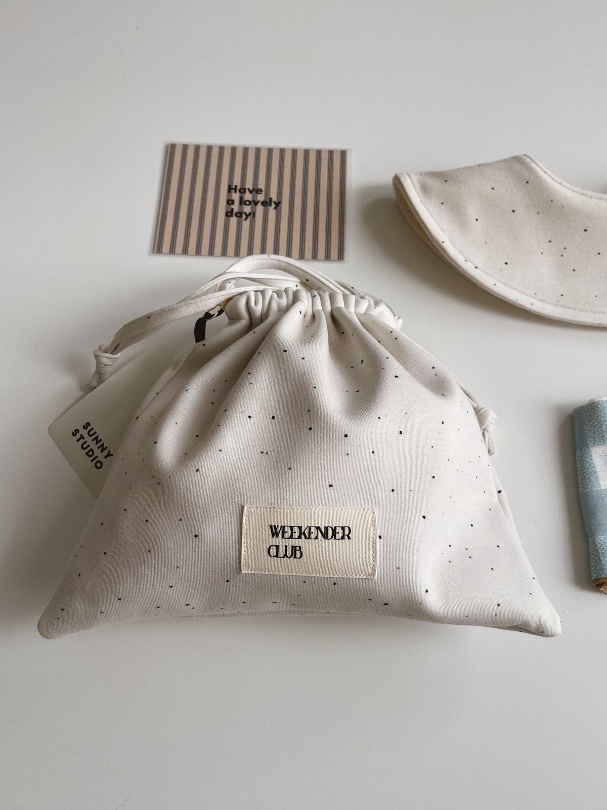 Organic cotton drawstring pouch/ Clay /off-whit