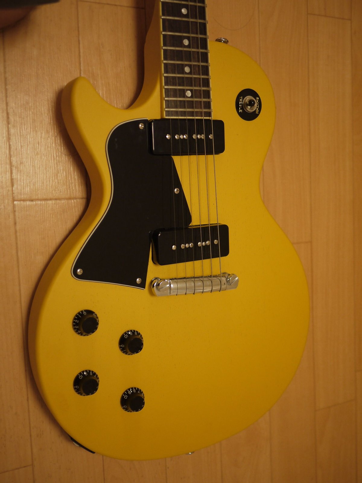 X'masセール]ほぼ未使用・美品 Grass Roots G-LS-57/LH レス