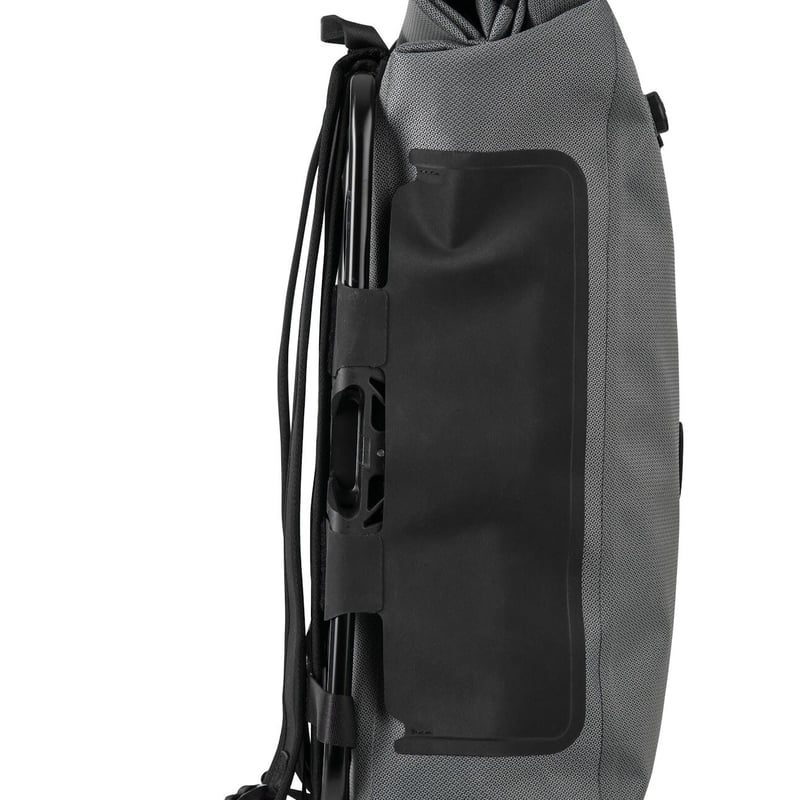 Brompton x Bear Grylls Waterproof Backpack(フロント Brompton x Bear Grylls Waterproof Backpack(フロント