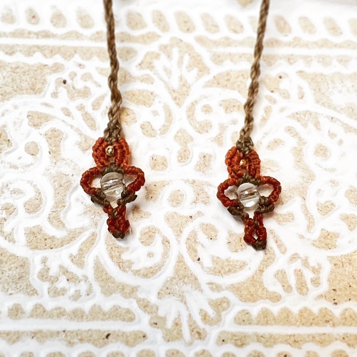 Miyuki様専用】富士山と桜の琥珀のマクラメネックレス Miyuki様専用