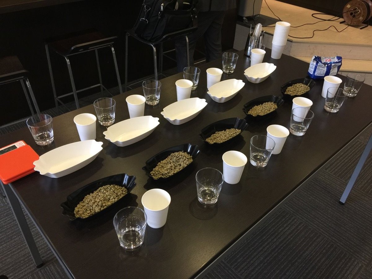  ウィンター ホワイト サンドイッチトレイ 発泡食品トレー V-43無地 210×153×H30 通販｜パックハマヨシ