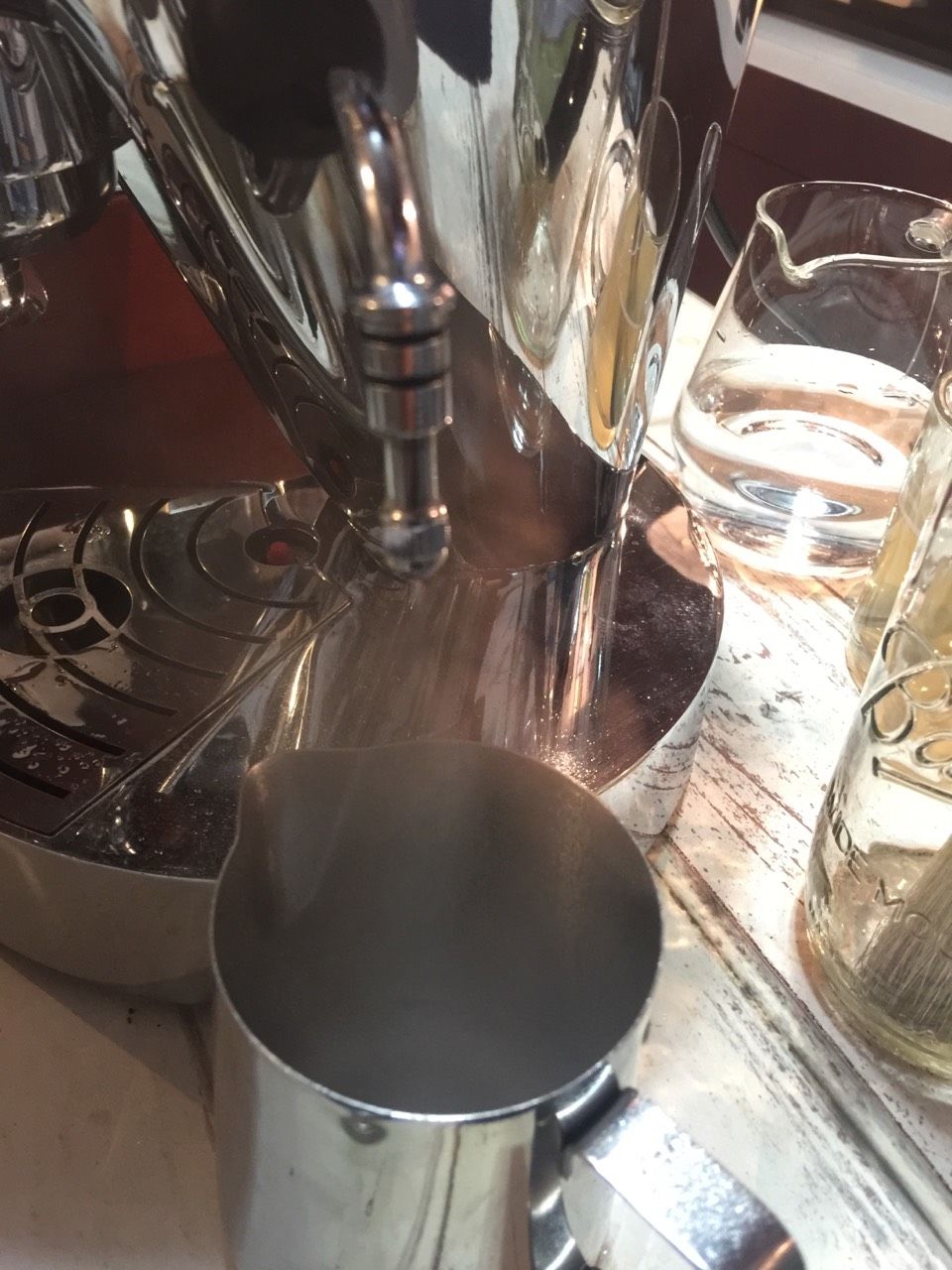 BUGATTI HOME USE ESPRESSO MACHINE（RED）ブガッティ 家庭用