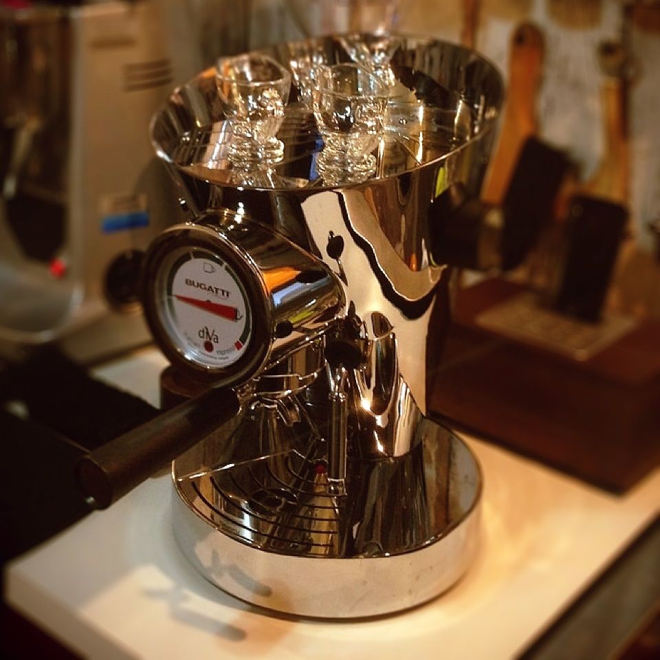 BUGATTI HOME USE ESPRESSO MACHINE（CHROME）/ ブガッテ