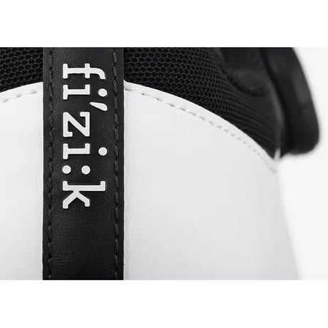 fi'zi:k ( フィジーク ) ビンディングシューズ VENTO OMNA ( ヴェント オムナ ) ホワイト / ブラック 39.0 (25.0cm)