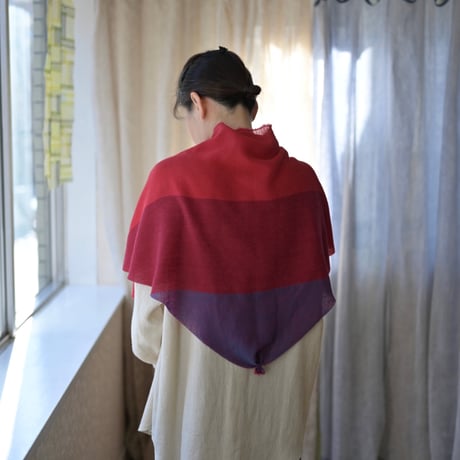 【NEW COLOR】Cashmere-Wool Triangle Stole