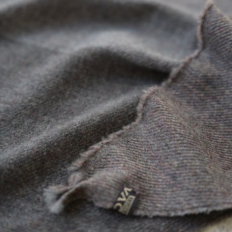【NEW COLOR】Cashmere-Wool Triangle Stole