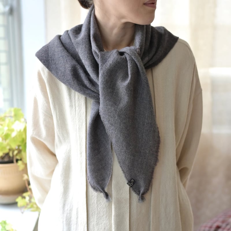 カシミヤ/ウール三角ストール | COOVA ONLINE SHOP