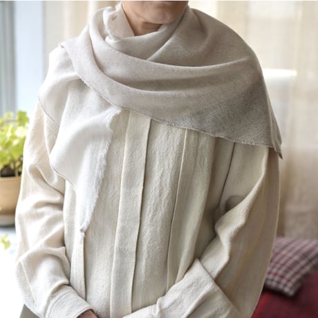 【NEW COLOR】Cashmere-Wool Triangle Stole