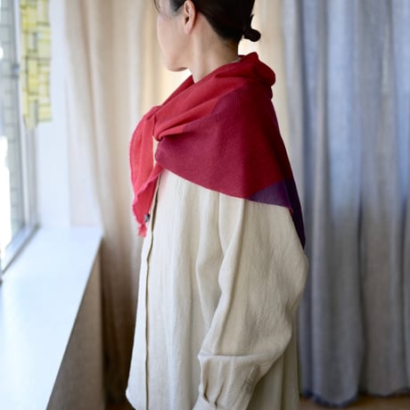 【NEW COLOR】Cashmere-Wool Triangle Stole