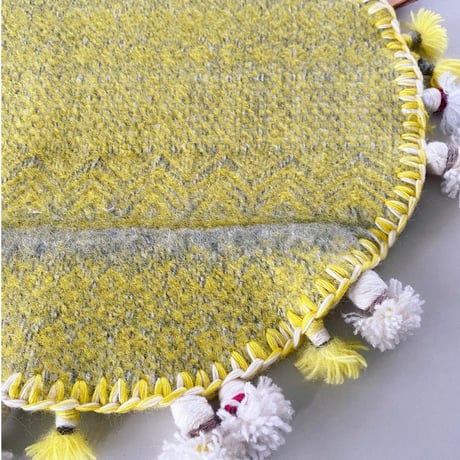 COOVAⒸ トライバルラグ [Φ35cm] タッセル付