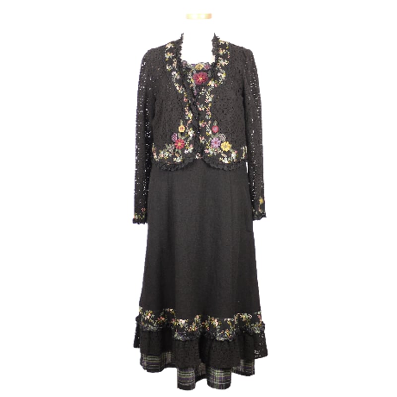【美品】non non dorl ワンピース(black) non non dorl rose】刺繍レースワンピース | picot