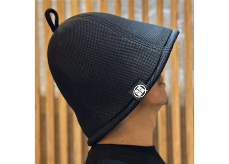 新タグ!「有吉くんの正直さんぽ」⚫ブラック & レッド🔴次世代 ポリエステル・メッシュ素材 特大サイズ!  サウナハット ハンドメイド オリジナル商品 男女兼用 ゆったり