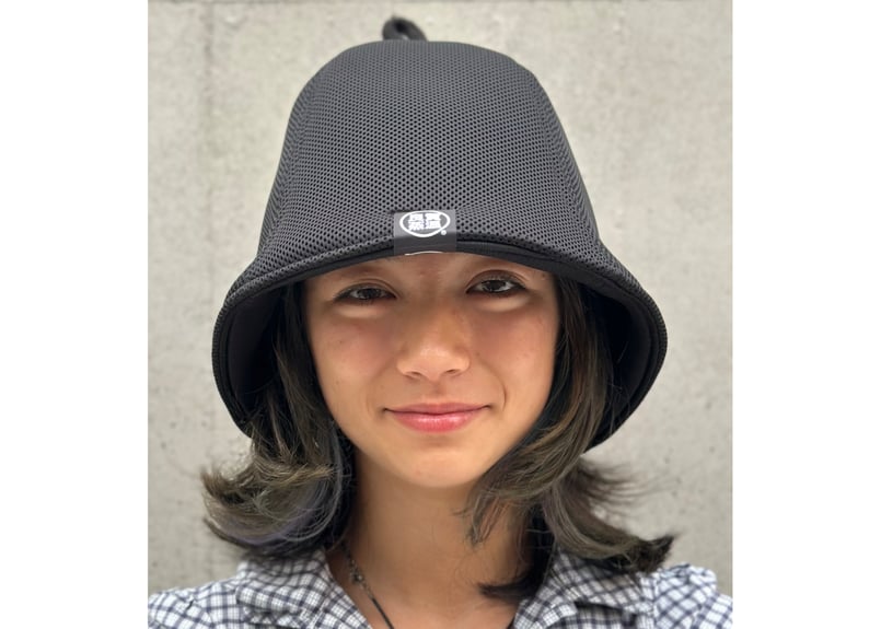 ベストサウナハット フェイク レザー 厚手 Lサイズ ポリエステル・メッシュ素材 ⚫真っ黒⚫ 厚手 2枚重ね ツルツル✓ダブル!! 次世代 3層構造