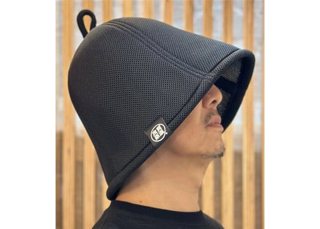 新タグ!「有吉くんの正直さんぽ」⚫ブラック & レッド🔴次世代 ポリエステル・メッシュ素材 特大サイズ!  サウナハット ハンドメイド オリジナル商品 男女兼用 ゆったり