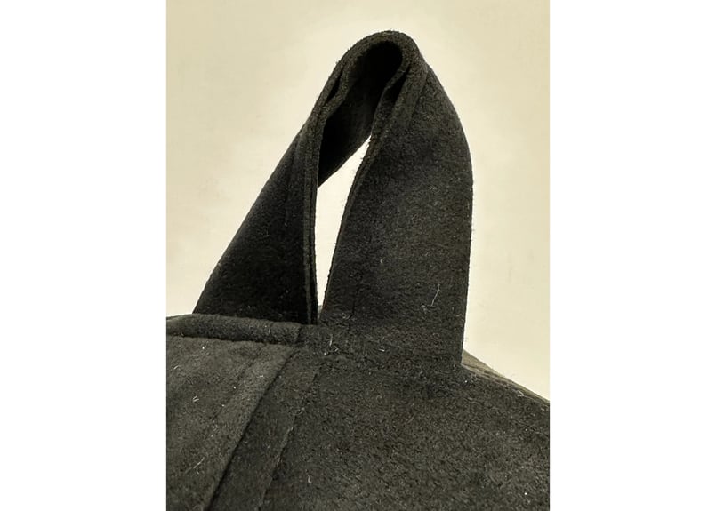 ⚫良質蒸温⚫ 刺繍入り! ブラック厚手 凄い断熱性 Lサイズ