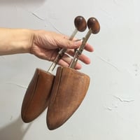 OLD SHOE KEEPER