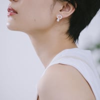 dot.小さなまるとパールのイヤリング（シルバー）【E35-332S】