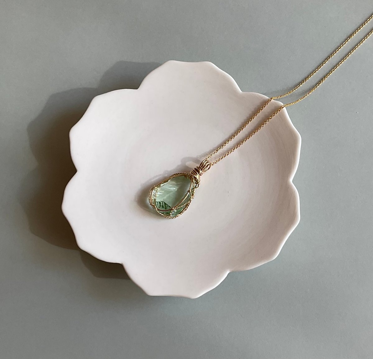 シエラ産希少サイババグリーンアンダラのジュエリー“新たな日々” | ANANDA