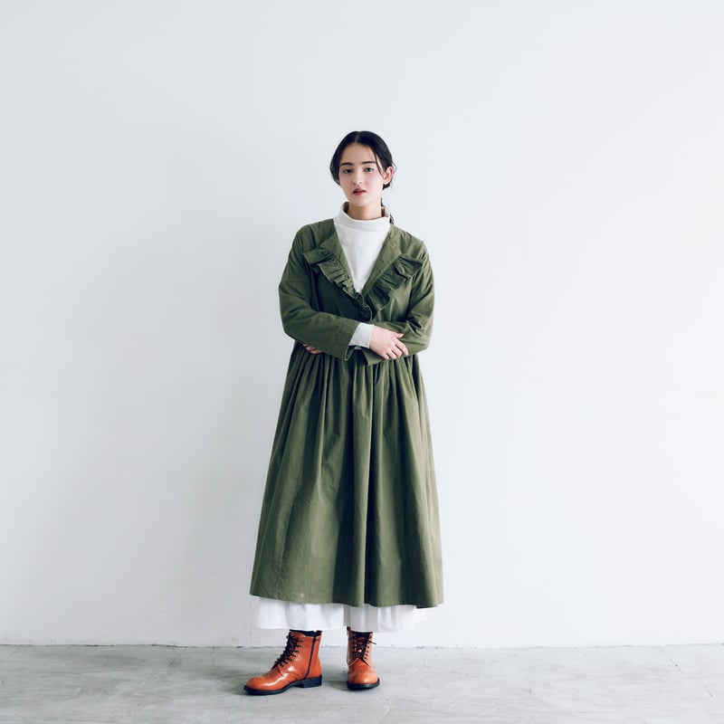 ピグメントダイコットン・フリルワンピース／カーキ | MAGALI