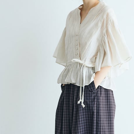＜完売しました・WEB限定＞コットンレース・カシュクールブラウス／アイボリー