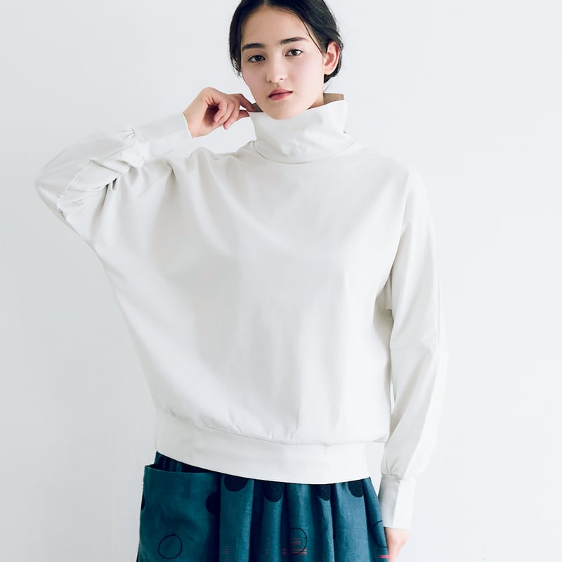 ハイゲージコットン・タートルカットソー／オートミール | MAGALI