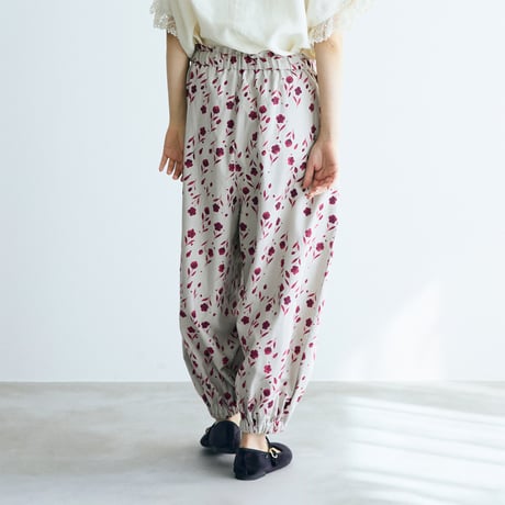 ＜完売しました＞Fleur de brume　コットンリネン・バルーンギャザーパンツ ／チェリーレッド