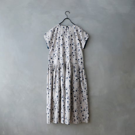 ＜完売しました＞Fleur de brume　コットンリネン・ラウンドスリーブワンピース ／ダスティブルー