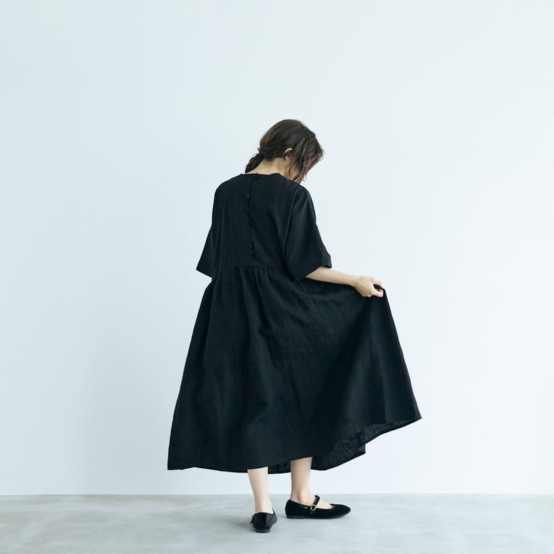 こがね色ニスで美しいワンピースバックのバイオリン ４／４サイズ こがね色ニスで美しいワンピースバックのバイオリン 4／4サイズ