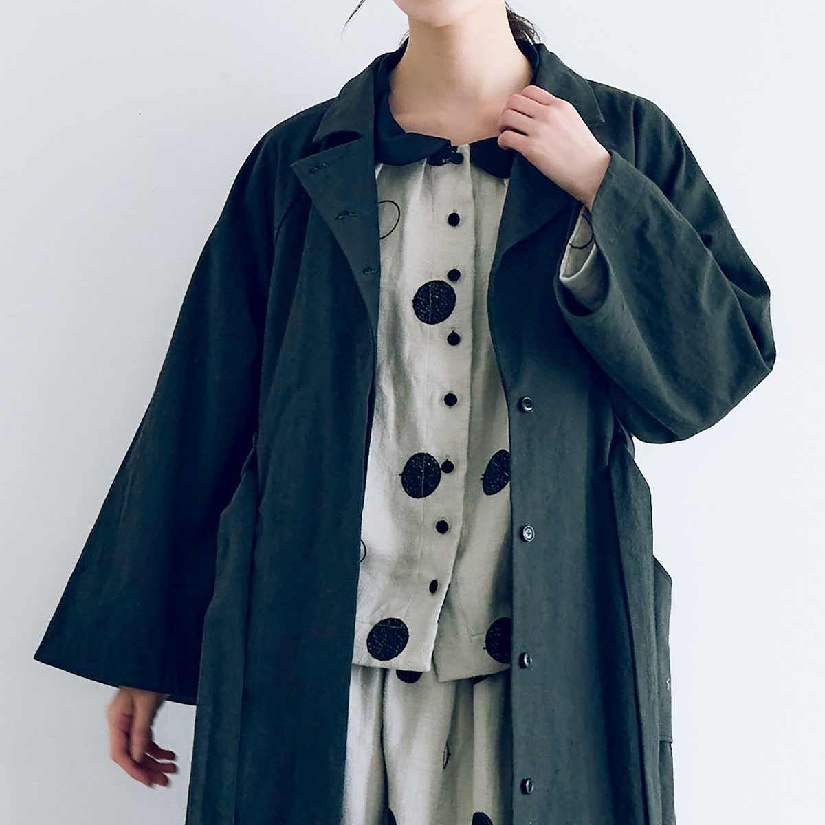 コットンリネン・アンティークキャンバス・トレンチコート／ブラック