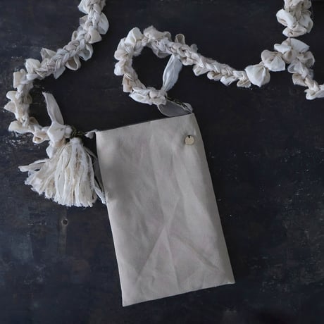 ＜完売しました／WEB限定販売＞Handspun fray pochet ポシェット／ベージュ