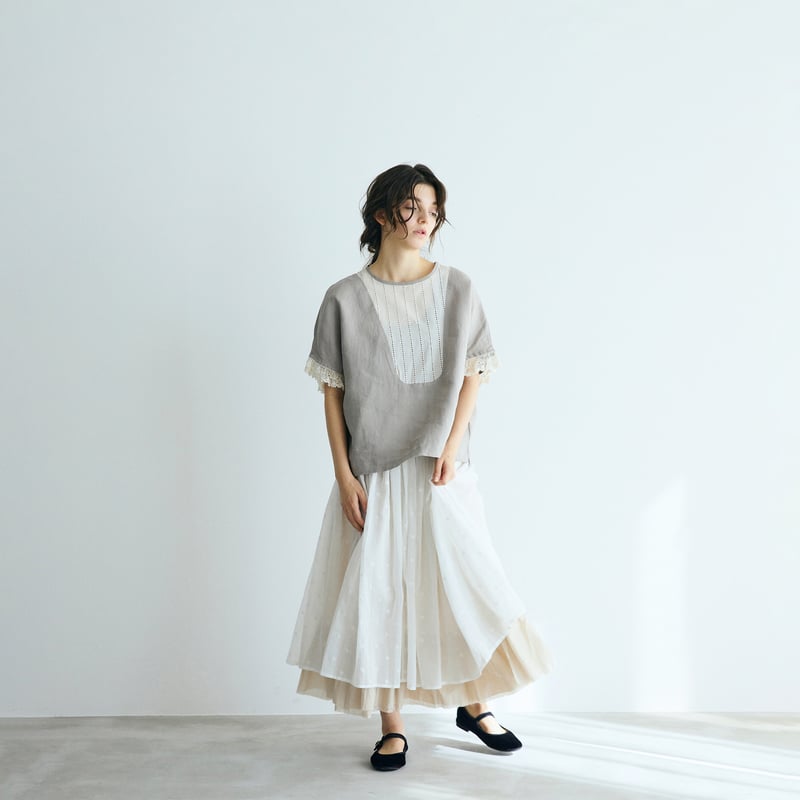 完売しました＞コルトレイクリネン・ヨークブラウス／グレイ | MAGALI