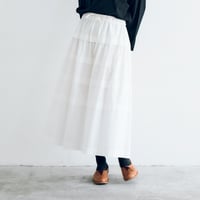 ハイカウントコットン・タックスカート／ホワイト