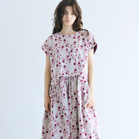 ＜完売しました＞Fleur de brume　コットンリネン・ラウンドスリーブワンピース ／チェリーレッド