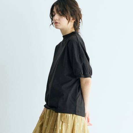 ＜完売しました＞コットン天竺・ギャザースリーブ・カットソー／ブラック