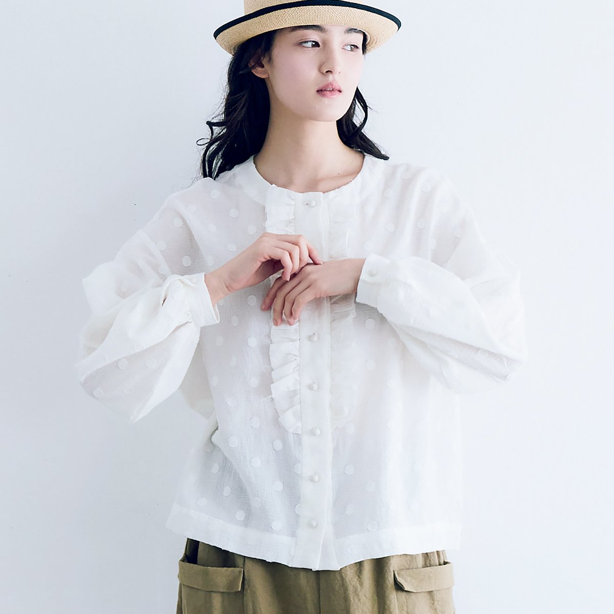 コットンスノードット・フリルブラウス／ホワイト | MAGALI