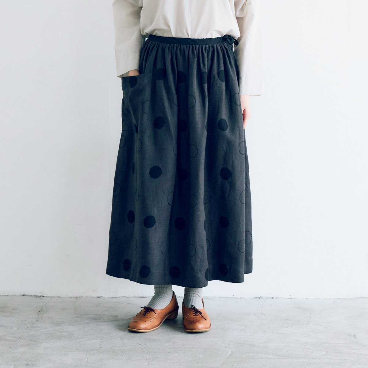 Rene ❁ フレンチリネン お花ボタンスカート38 Rene ❁ フレンチリネン お花ボタンスカート38 Rene ❁ フレンチリネン