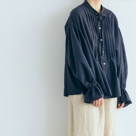 天日干しコットン・ボウタイブラウス／チャコール