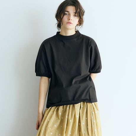 ＜完売しました＞コットン天竺・ギャザースリーブ・カットソー／ブラック