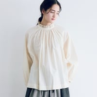 MAGALI コットンスウェット　スイッチングプルオーバー　ブラック　新品 コットンスウェット・スイッチングプルオーバー／カフェオレ