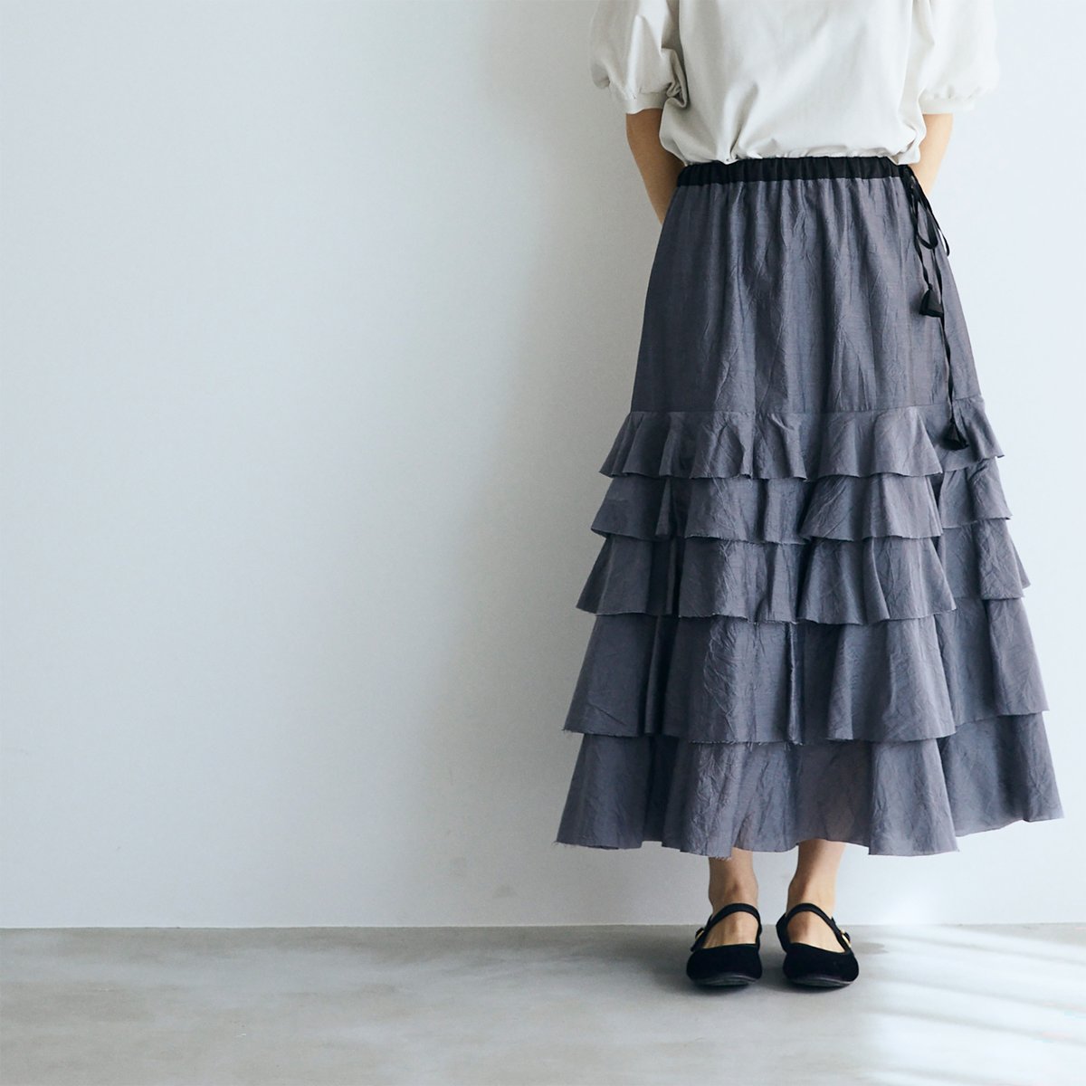 ANAYI シルク混 ティアードスカート 36 チャコールグレー ANAYI（アナイ）の「コットンシルクローンティアード スカート